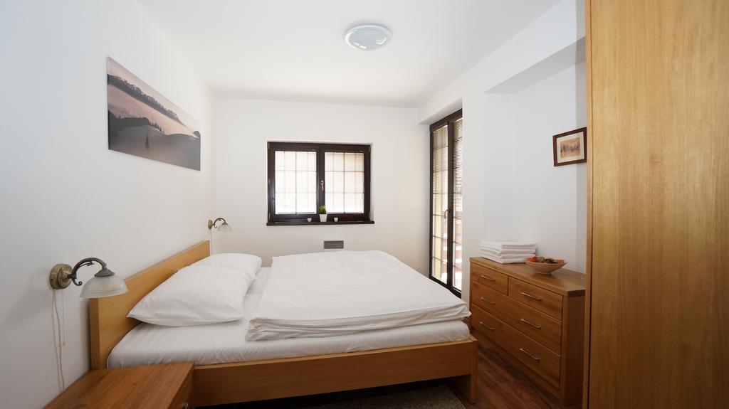 Vila Olympia - Apartman Olympia 3 ルジョムベロク エクステリア 写真
